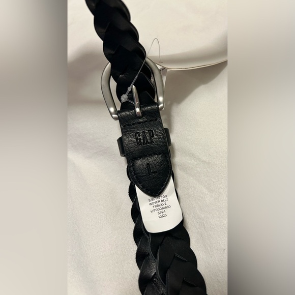 GAP Woven Vegan Leather Belt Size Large NWT - Picture 3 of 4